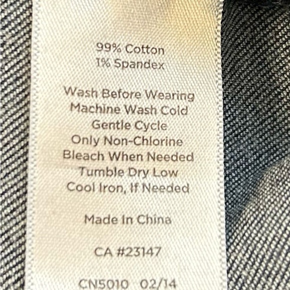 Talbots/ signature straight /blue jeans size 14 P - Picture 9 of 11